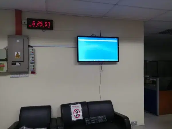 tg-medical-digital-signage-monitor-003