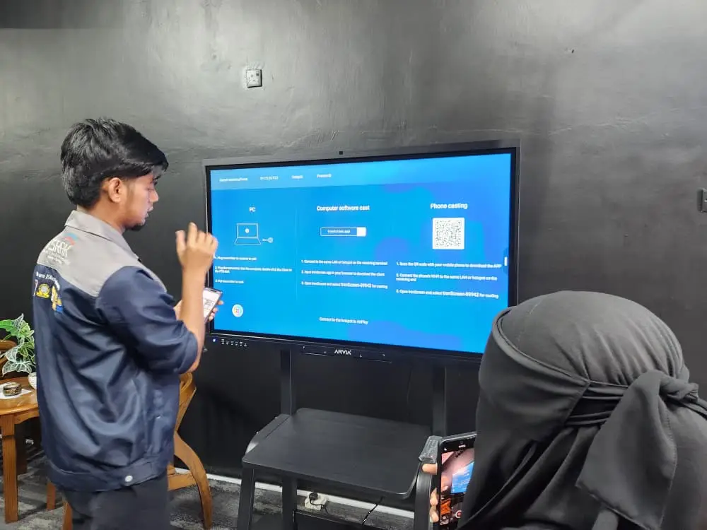 Modernising Meeting Rooms and Quran Classes at The Hub ASTAF with ARV600-65 AI Smartboard
