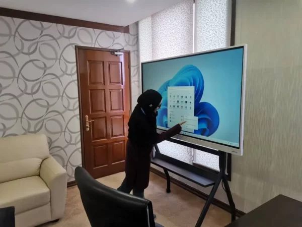 tnb-genco-smartboard-arv100-65-003