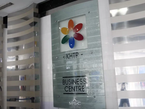 touch-screen-floor-standing-kiosk-kulim-hi-tech-park-003