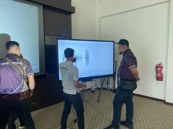 Transforming Education: UniSHAMS Enhances Learning with Arvia SmartClassroom Technology