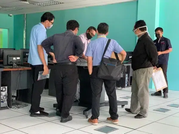 universiti-sains-islam-malaysia-installation-interactive-smartboard-009